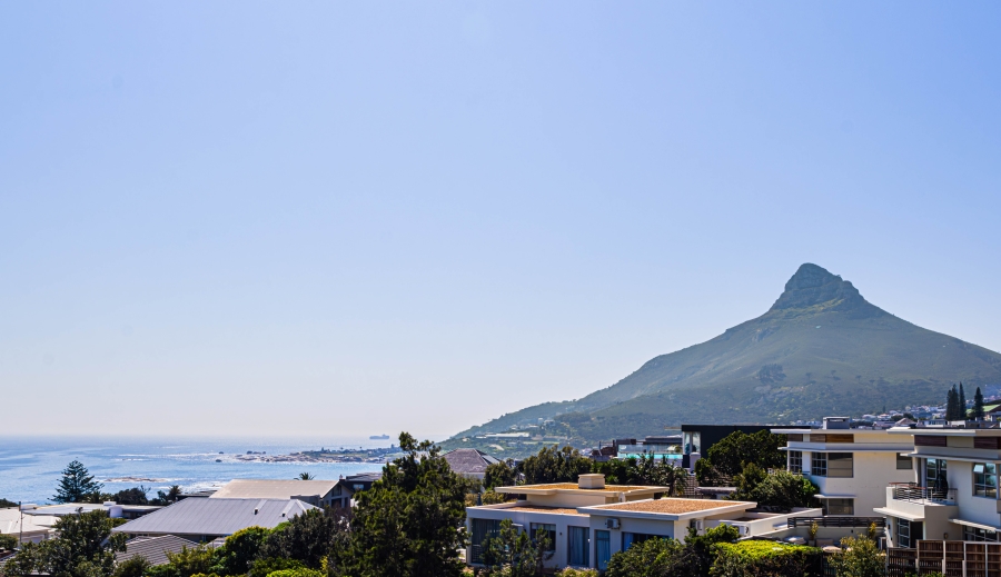 To Let 2 Bedroom Property for Rent in Camps Bay Western Cape